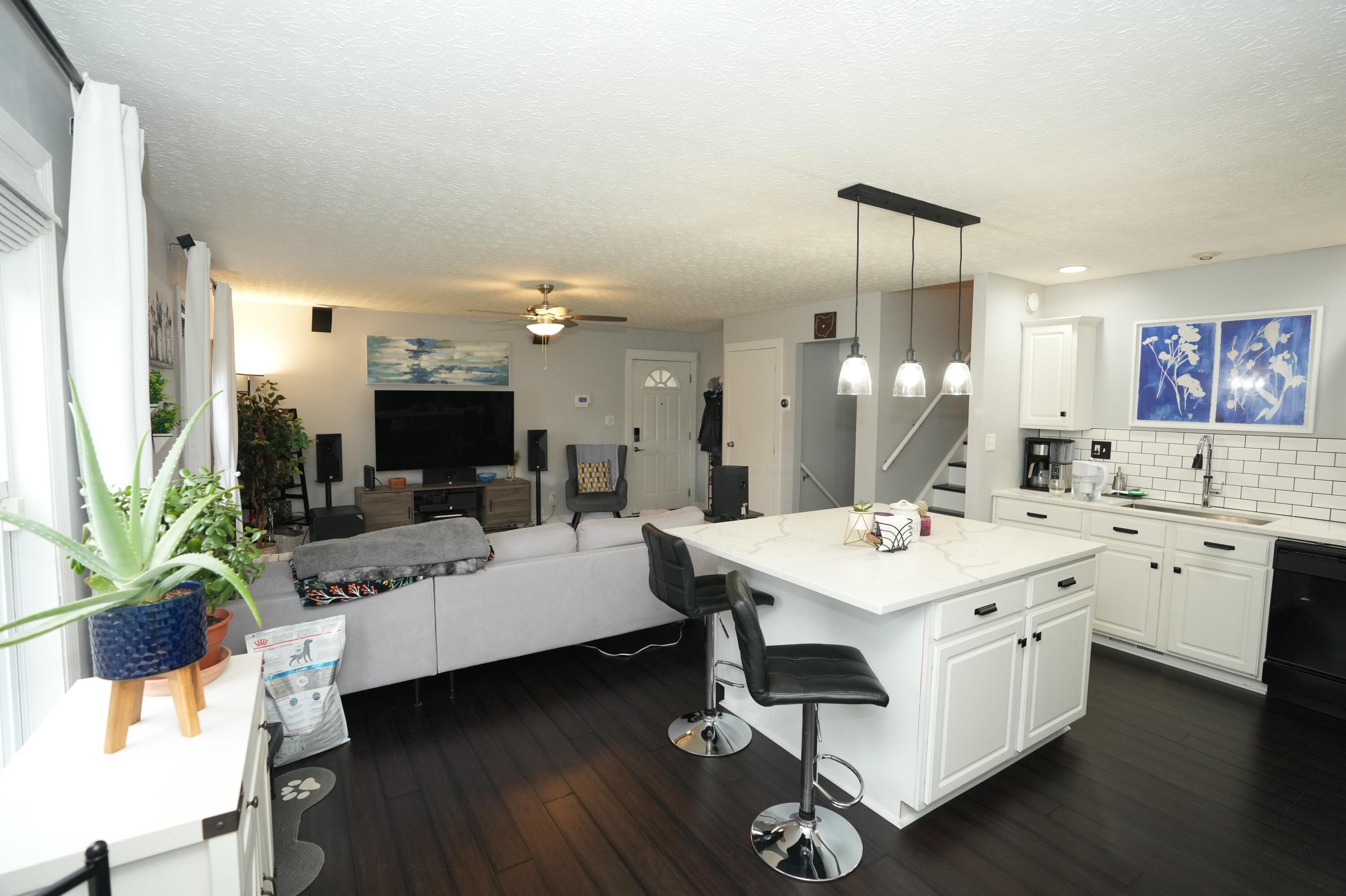 190 Chapelfield Road Columbus, OH 43230 - Photo 8 of 34 DSC09559-1