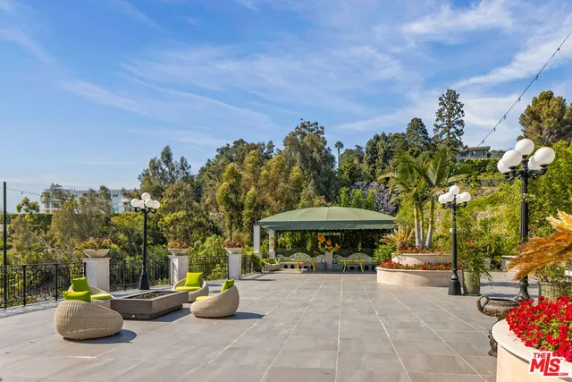 $150,000 | 761 Bel Air Road, Los Angeles, CA 90077