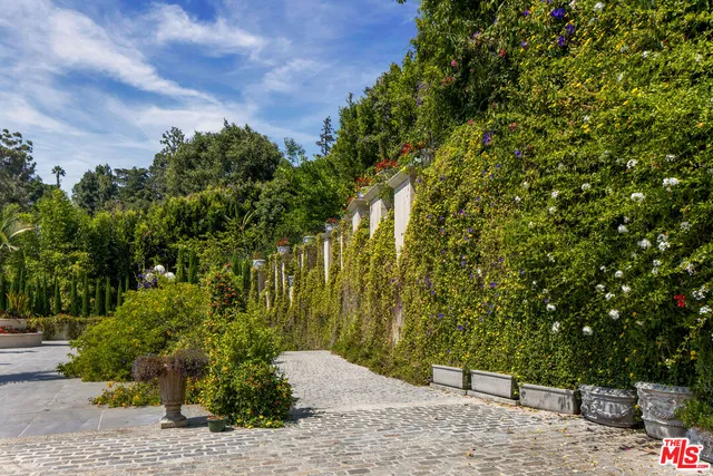 $150,000 | 761 Bel Air Road, Los Angeles, CA 90077