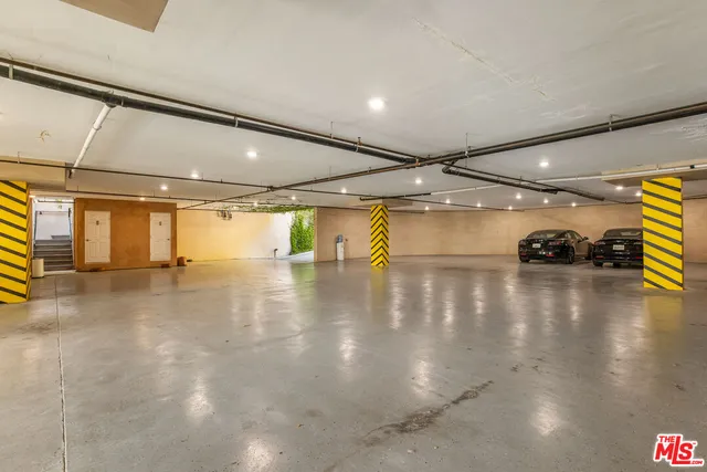 $150,000 | 761 Bel Air Road, Los Angeles, CA 90077