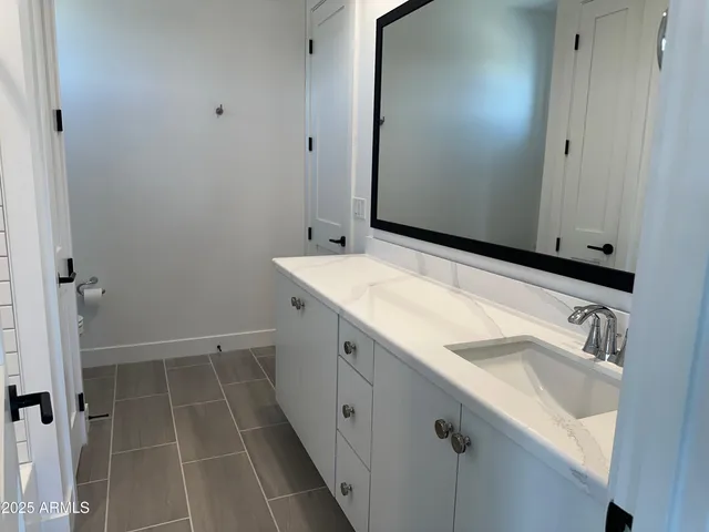 $1,300,000 | 2725 East Derringer Court, Gilbert, AZ 85297