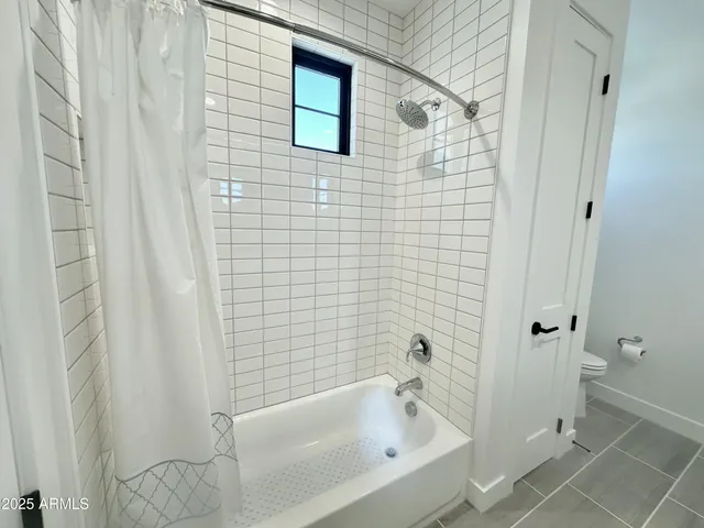 $1,300,000 | 2725 East Derringer Court, Gilbert, AZ 85297