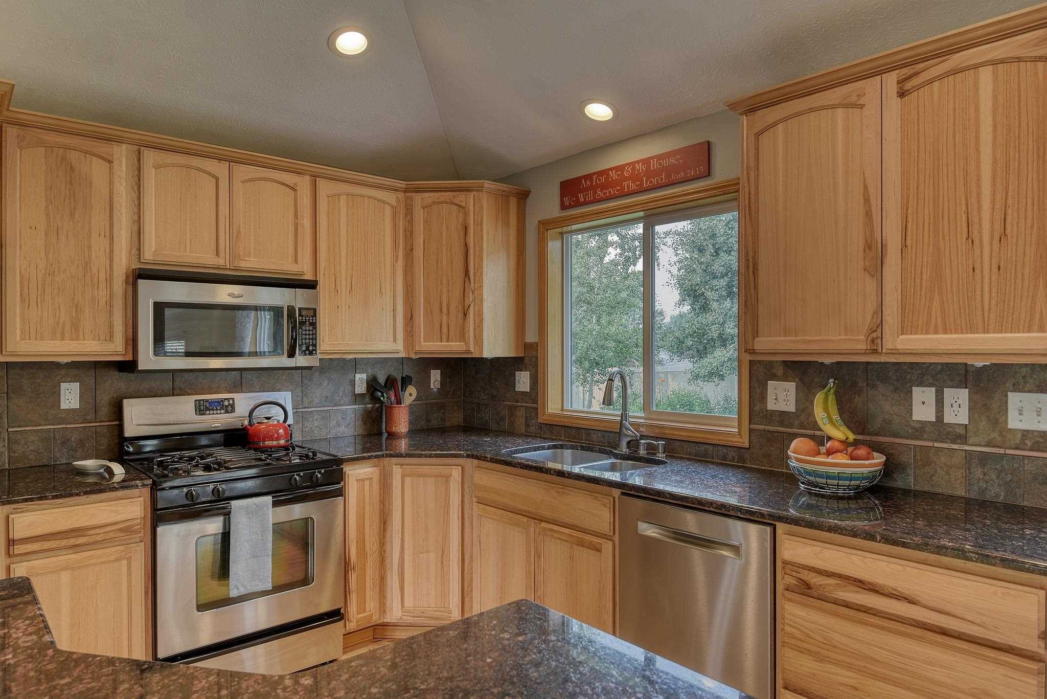 2820 West Graves Road Spokane, WA 99208 - Photo 8 of 43 Gallery Image 8