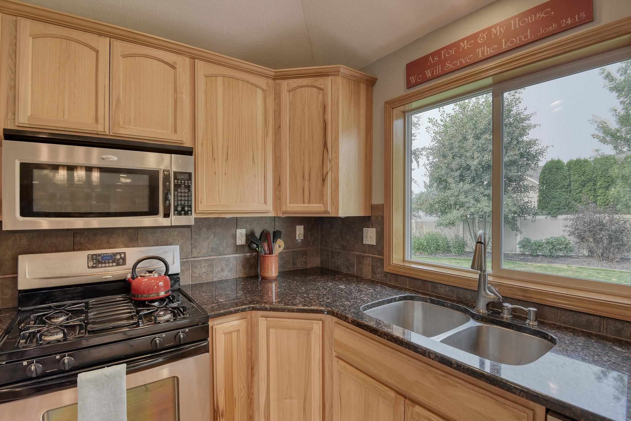 2820 West Graves Road Spokane, WA 99208 - Photo 10 of 43 Gallery Image 10