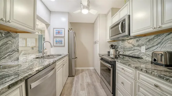 $2,600 | 712 White Pine Tree Road, Unit 77, Venice, FL 34285