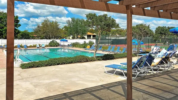 $2,600 | 712 White Pine Tree Road, Unit 77, Venice, FL 34285