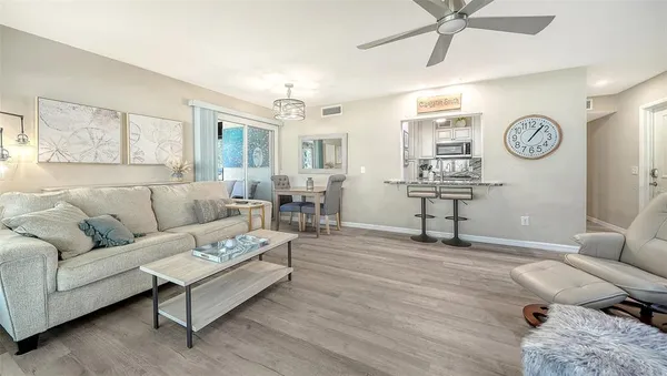 $2,600 | 712 White Pine Tree Road, Unit 77, Venice, FL 34285