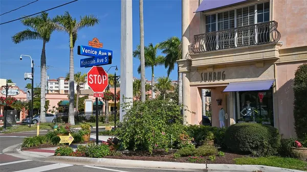 $2,600 | 712 White Pine Tree Road, Unit 77, Venice, FL 34285