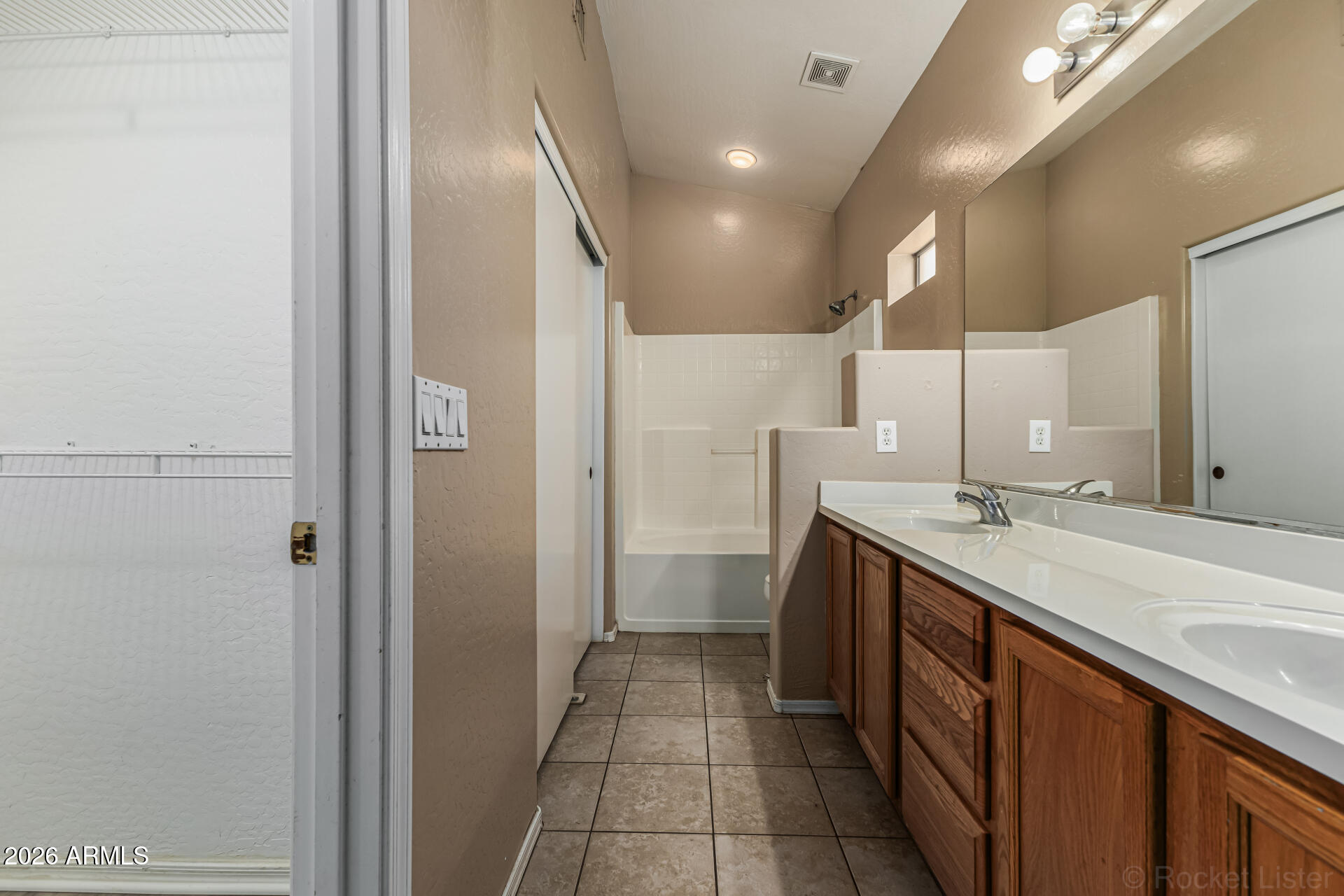 10640 West Coronado Road Avondale, AZ 85392 - Photo 11 of 26 MASTER BATHROOM