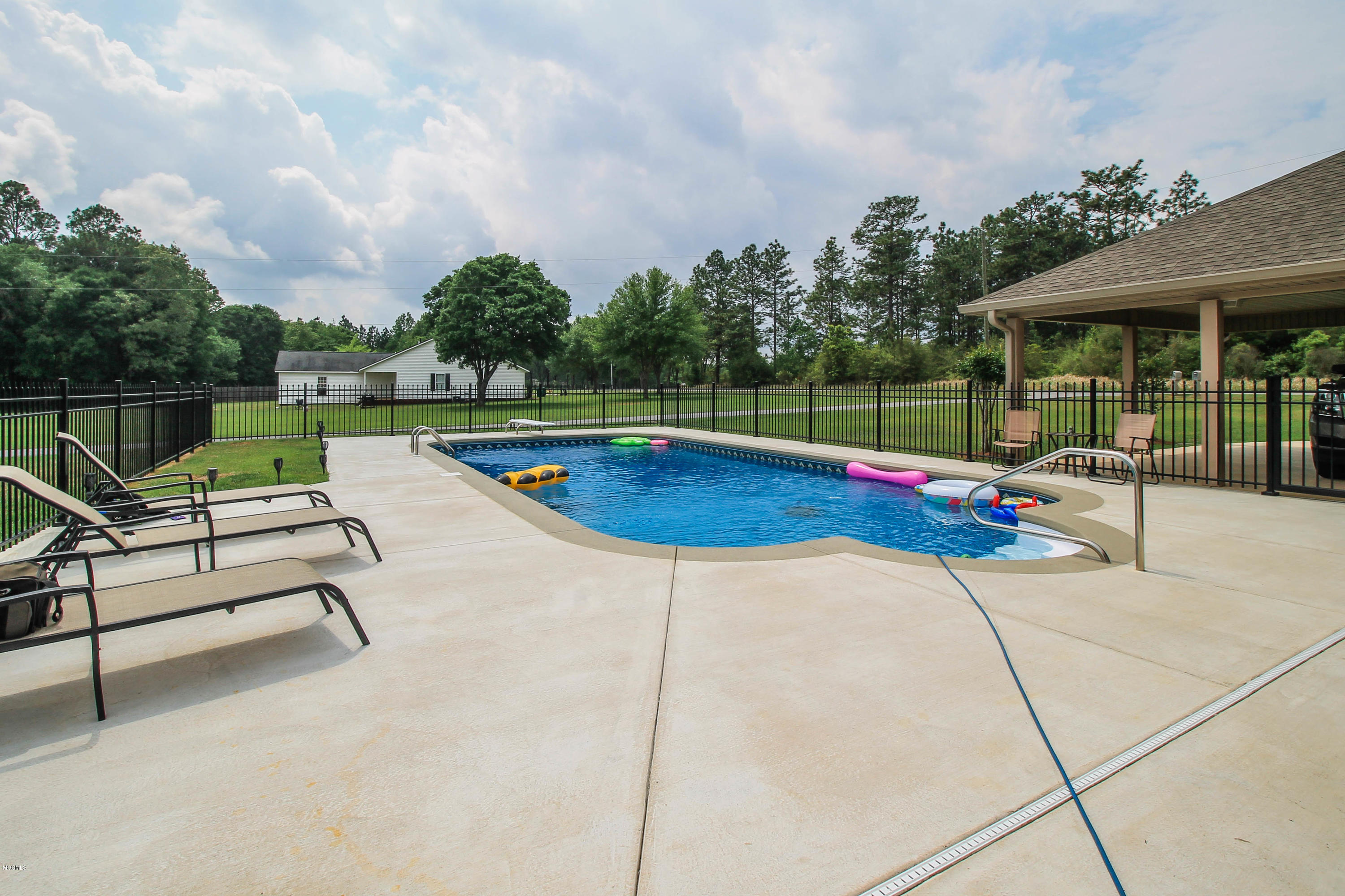 23510 Hinton Road Lucedale, MS 39452 - Photo 41 of 45 IMG_6971