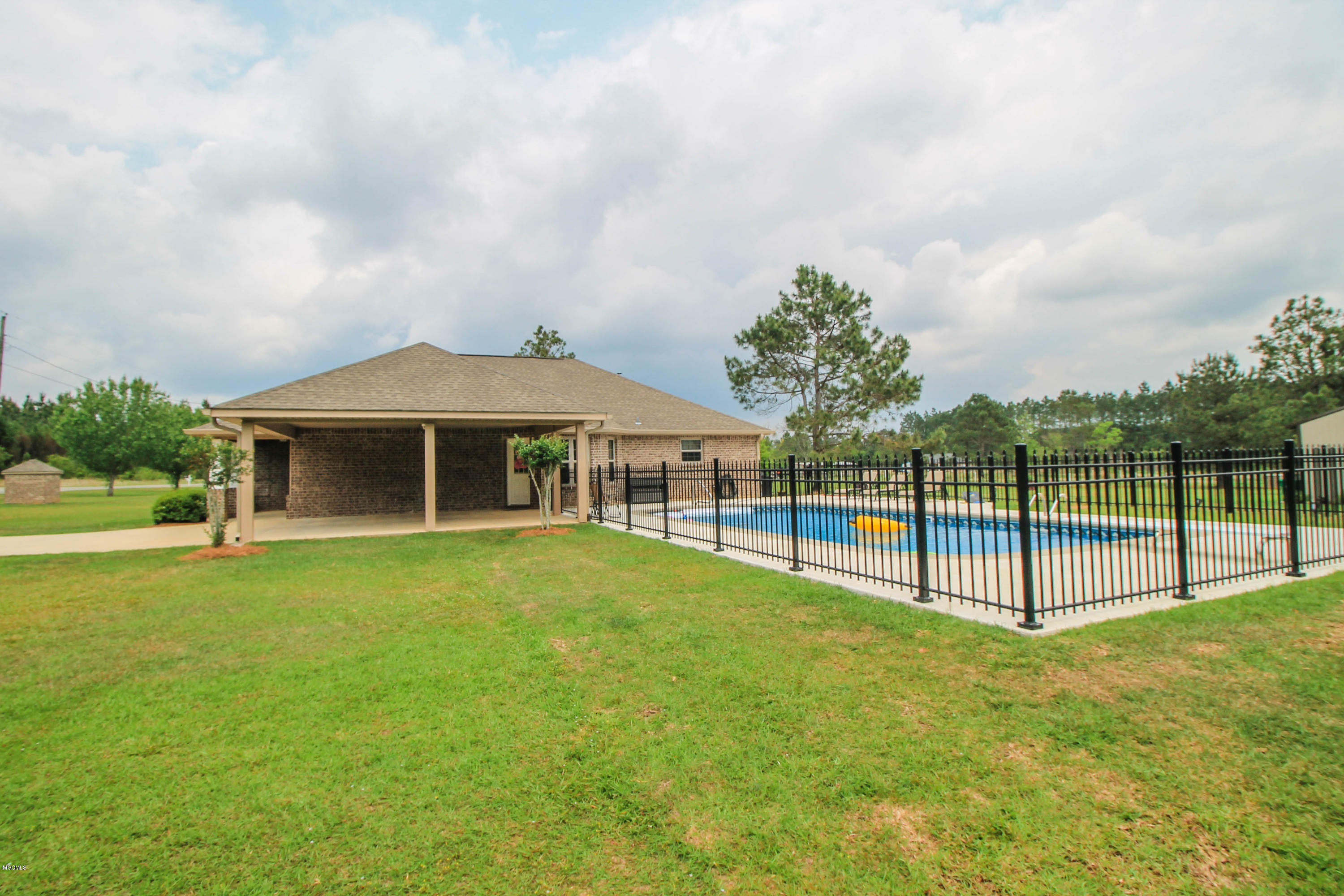 23510 Hinton Road Lucedale, MS 39452 - Photo 44 of 45 IMG_6995