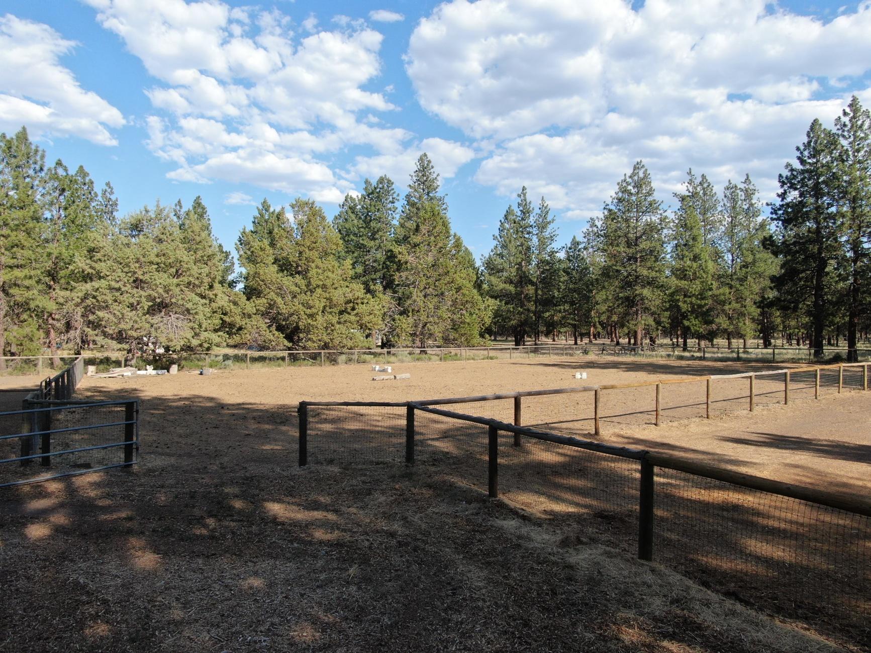 69280 Crooked Horseshoe Road Sisters, OR 97759 - Photo 23 of 25 batch_2021-06-29 18.01.20
