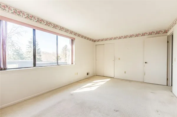 $189,900 | 148 Penn Lane, Penfield, NY 14625