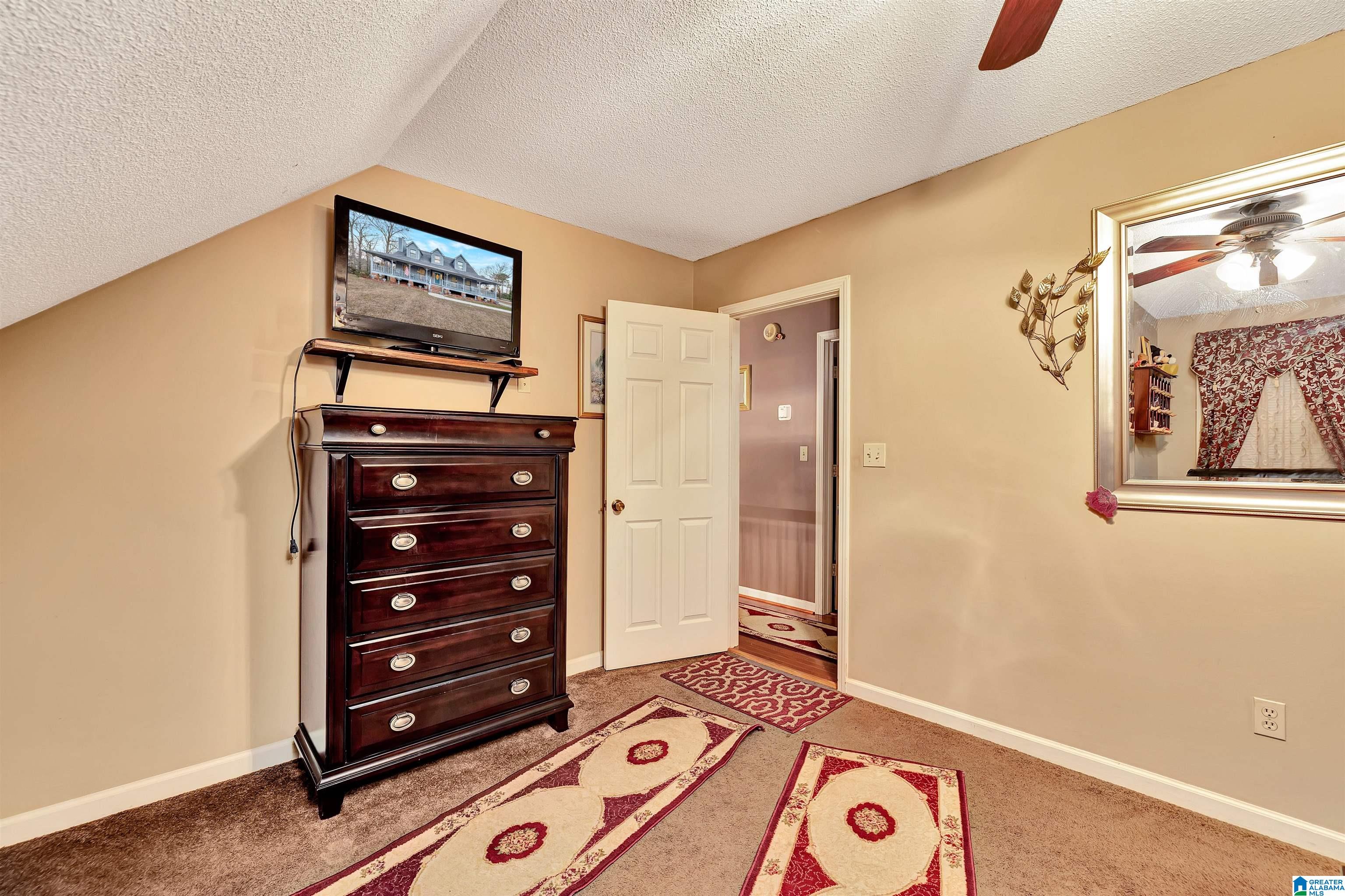 925 5th Avenue Pleasant Grove, AL 35127 - Photo 2 of 38