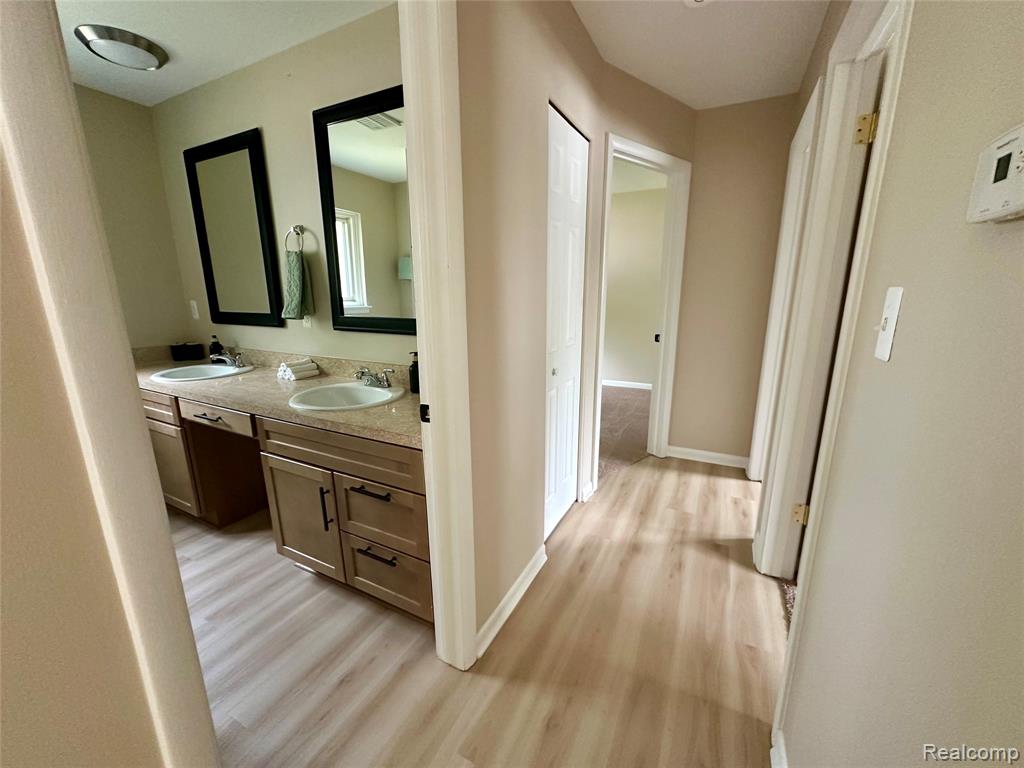 23062 Tuck Road Farmington Hills, MI 48336 - Photo 9 of 20 Gallery Image 9
