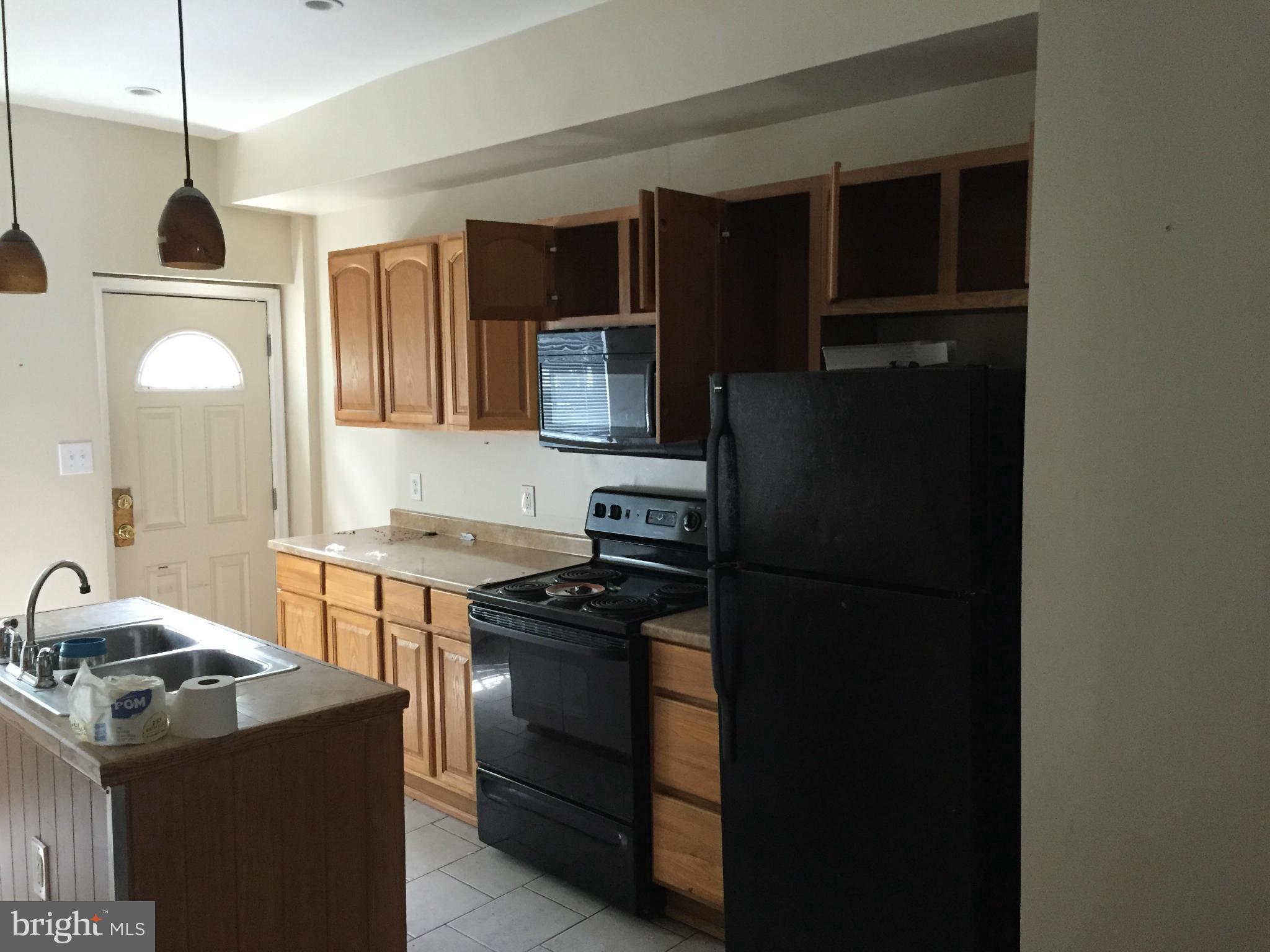 4912 Reisterstown Road Baltimore, MD 21215 - Photo 3 of 9 Kitchen