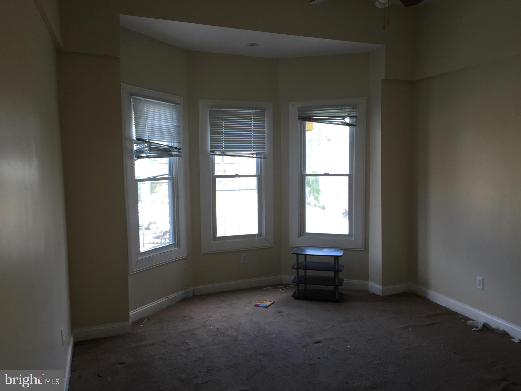 4912 Reisterstown Road Baltimore, MD 21215 - Photo 6 of 9 Bedroom