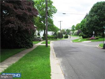 833 Longstreth Road Warminster, PA 18974 - Photo 11 of 12 Exterior