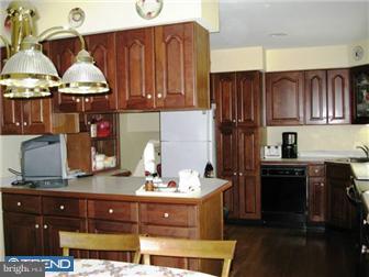 833 Longstreth Road Warminster, PA 18974 - Photo 8 of 12 Kitchen