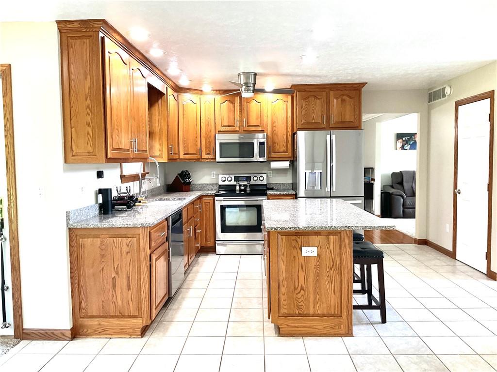 112 Pheasant Ridge Drive Butler, PA 16001 - Photo 6 of 44 Gallery Image 6