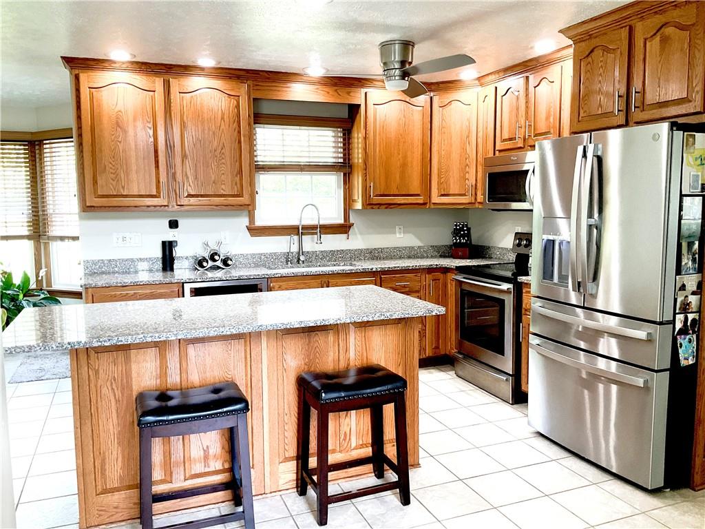 112 Pheasant Ridge Drive Butler, PA 16001 - Photo 7 of 44 Gallery Image 7