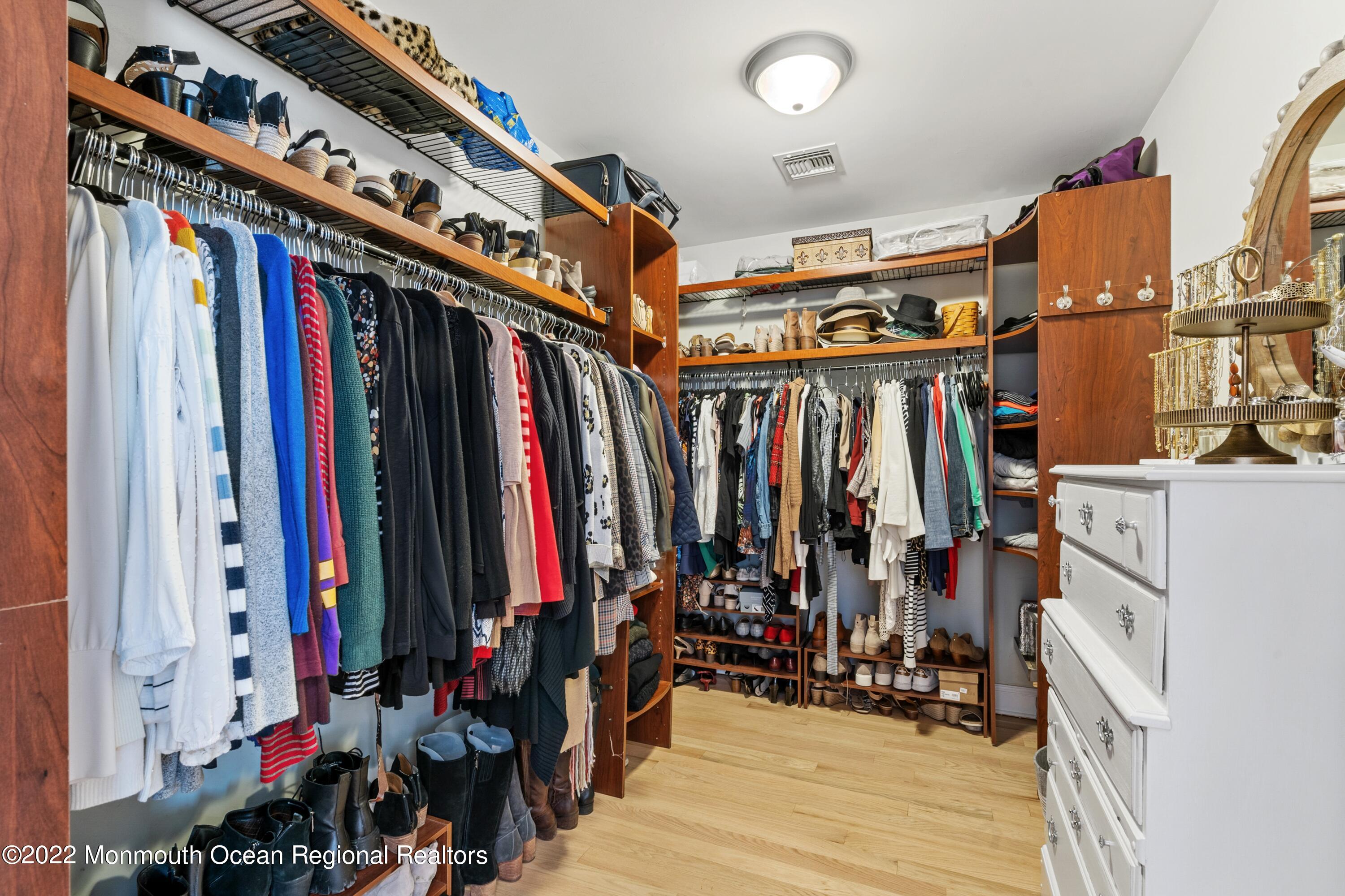 44 Centerville Road Holmdel, NJ 07733 - Photo 18 of 35 07_44centervilleRoad_2009_HiRes