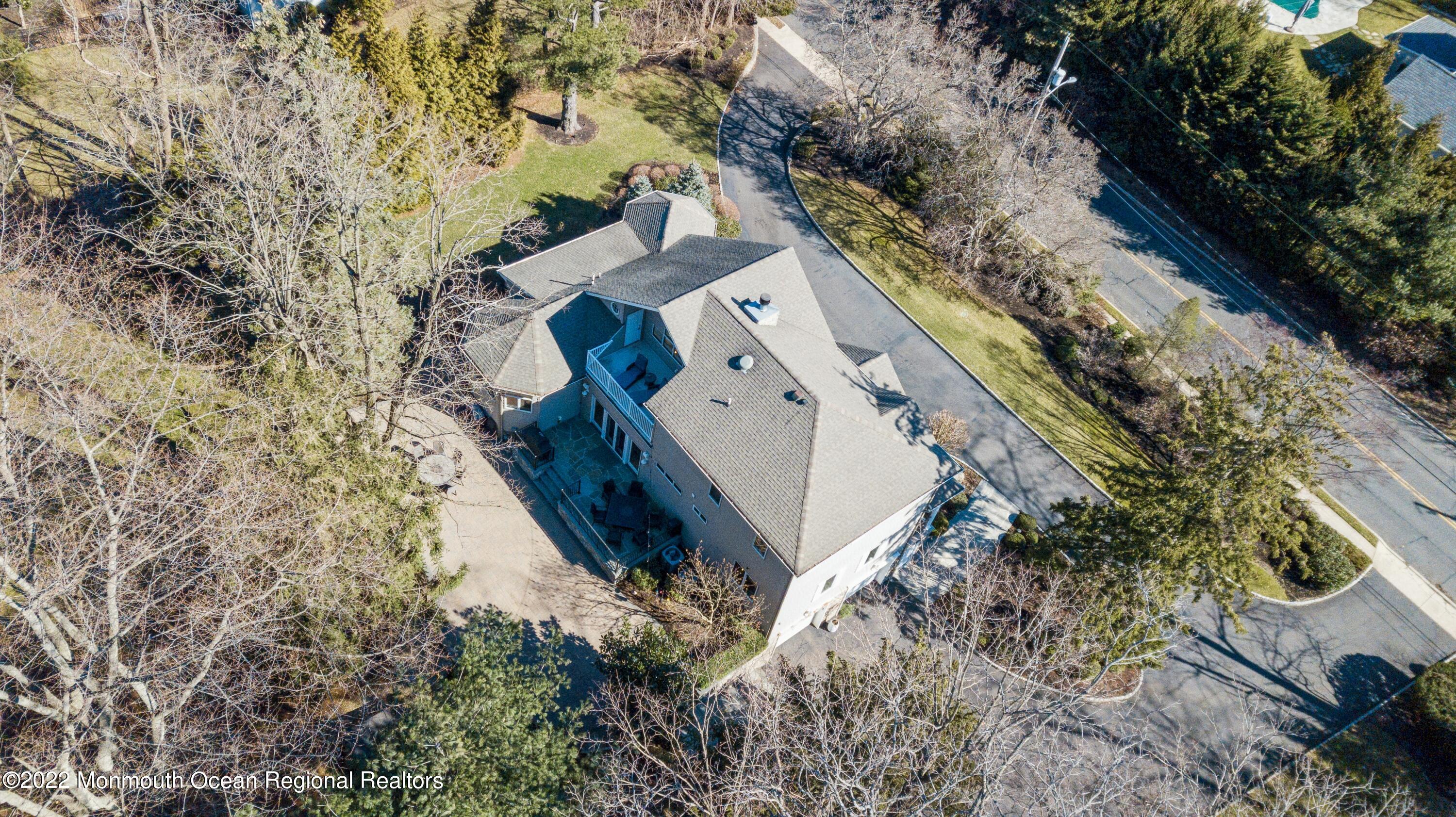 44 Centerville Road Holmdel, NJ 07733 - Photo 26 of 35 37_44centervilleRoad_181007_AerialView_H