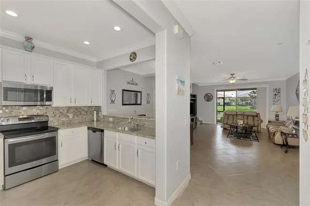 $2,200 | 20145 Lagente Circle, Venice, FL 34293