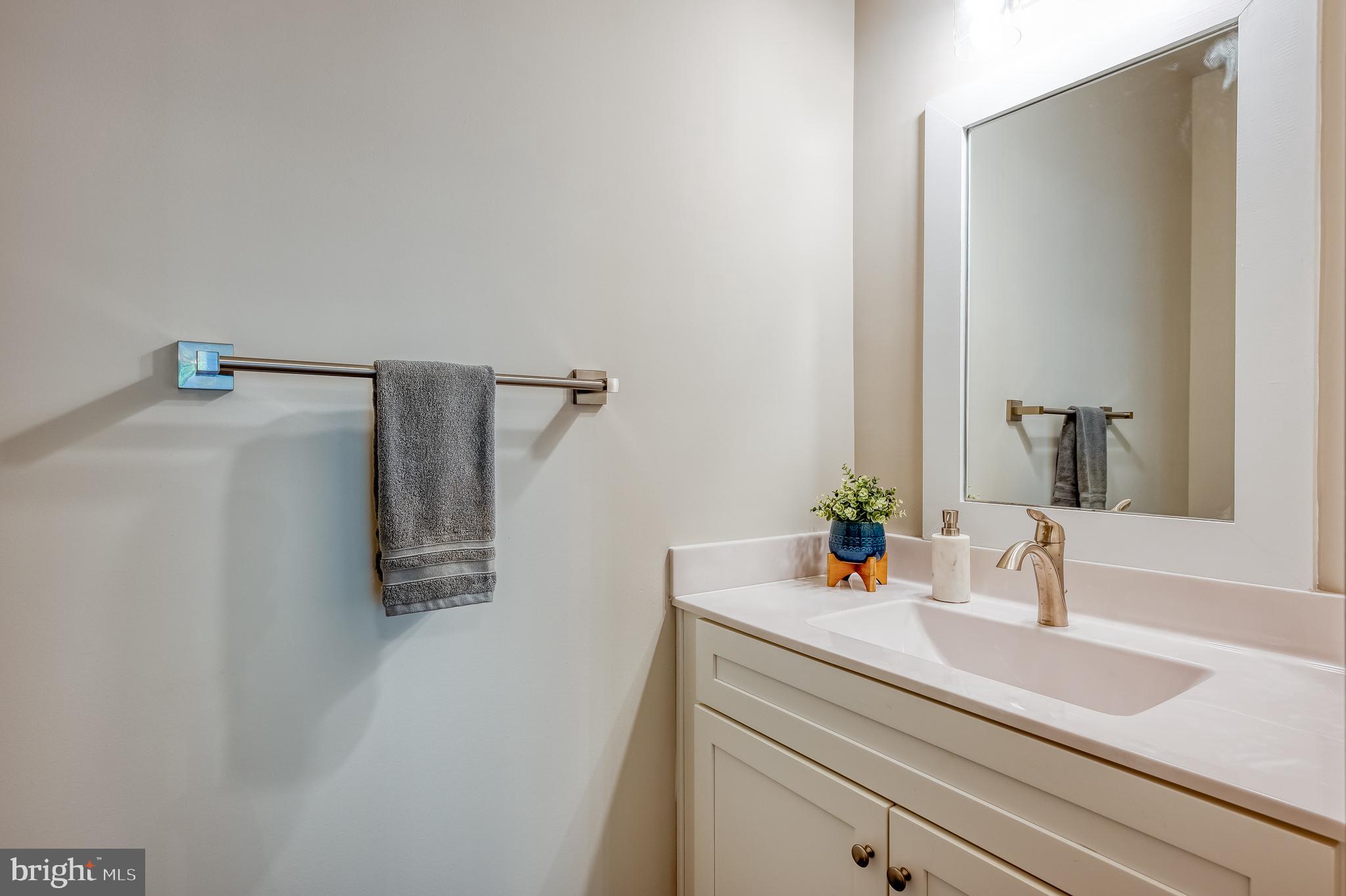 3520 Prospect Road Street, MD 21154 - Photo 39 of 81 Powder Room