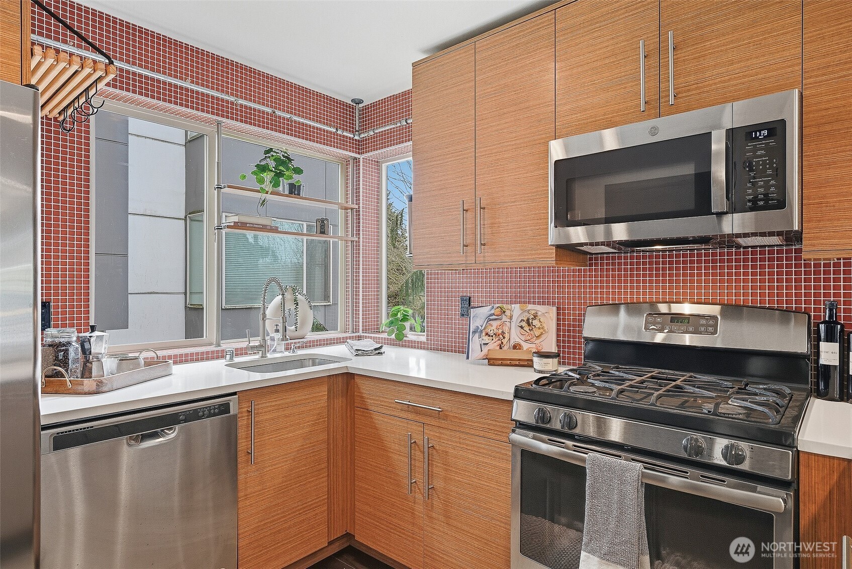 7752 Delridge Way Southwest Seattle, WA 98106 - Photo 9 of 34