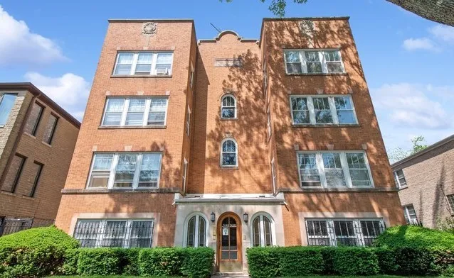 $1,550 | 7450 North Claremont Avenue, Unit 1G, Chicago, IL 60645
