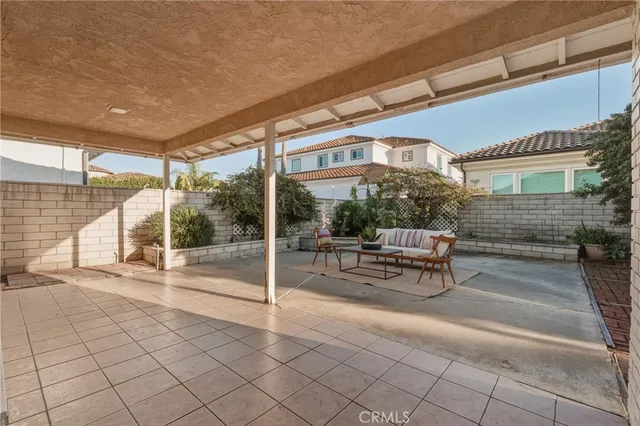 $1,950,000 | 3922 Kitten Circle, Huntington Beach, CA 92649