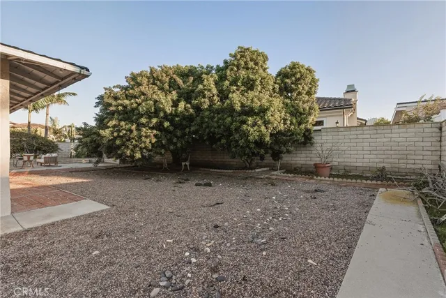 $1,950,000 | 3922 Kitten Circle, Huntington Beach, CA 92649