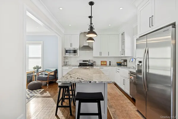 $20,000 | 134 A Montauk Highway, Westhampton, NY 11977