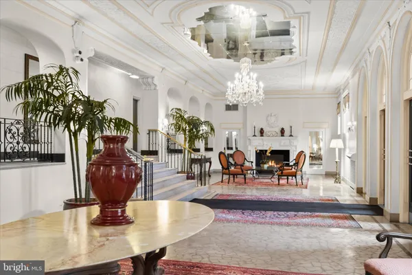 $925,000 | 3901 Connecticut Avenue Northwest, Unit 105, Washington, DC 20008