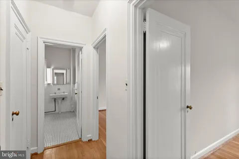 $925,000 | 3901 Connecticut Avenue Northwest, Unit 105, Washington, DC 20008