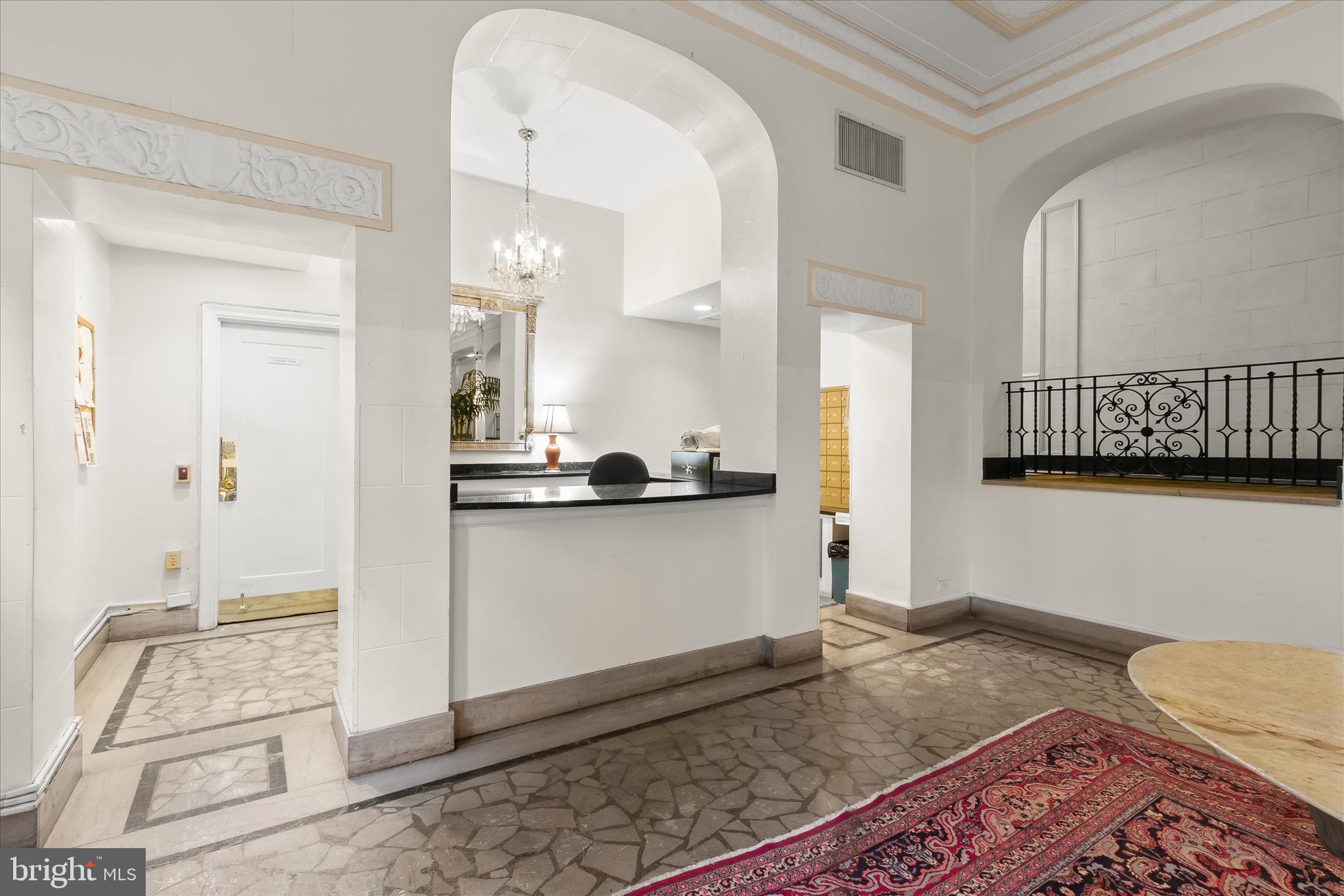 3901 Connecticut Avenue Northwest, Unit 105 Washington, DC 20008 - Photo 3 of 28 Connecticut 060