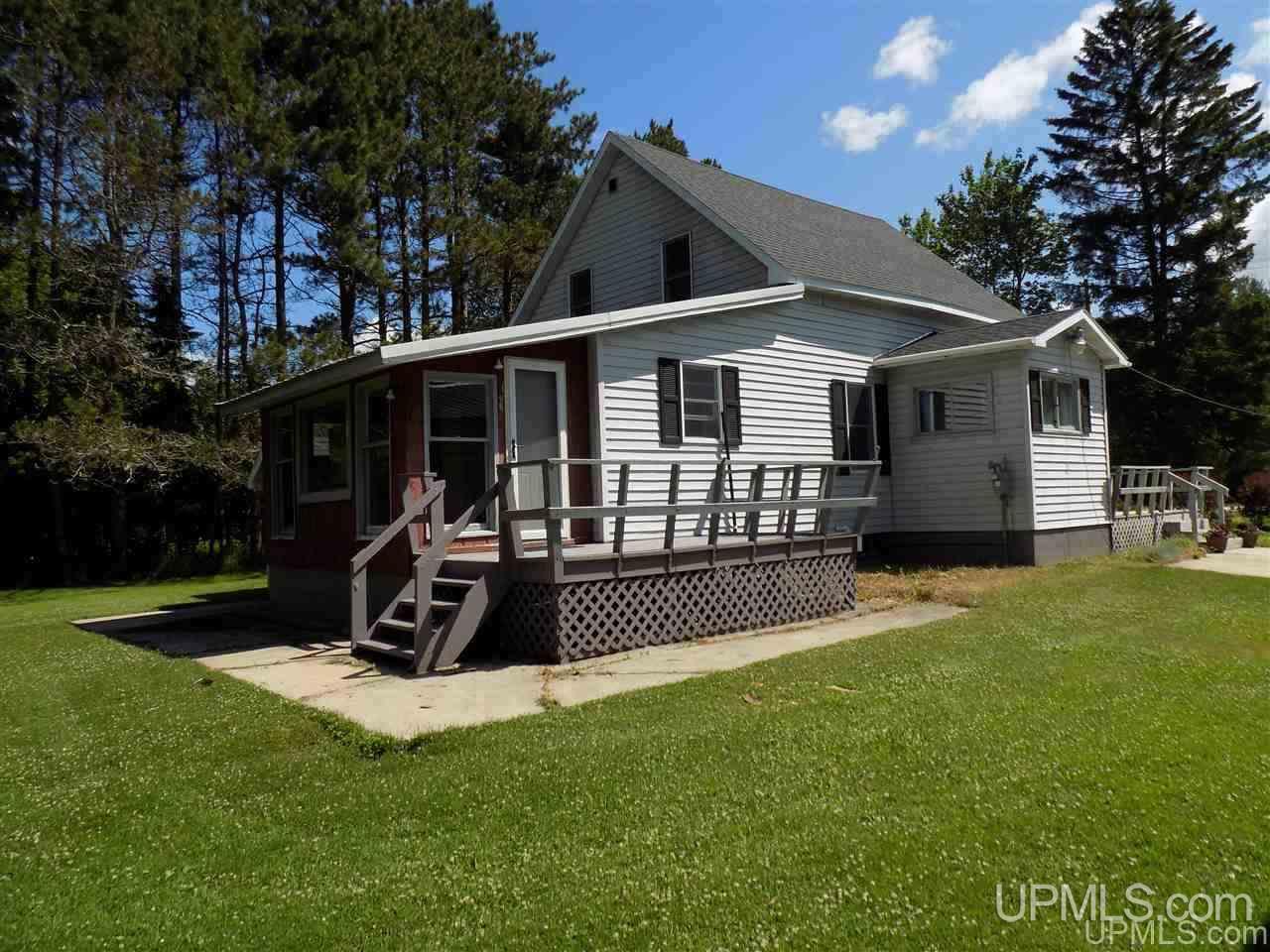 877 N River Road Manistique, MI 49854 - Photo 32 of 43