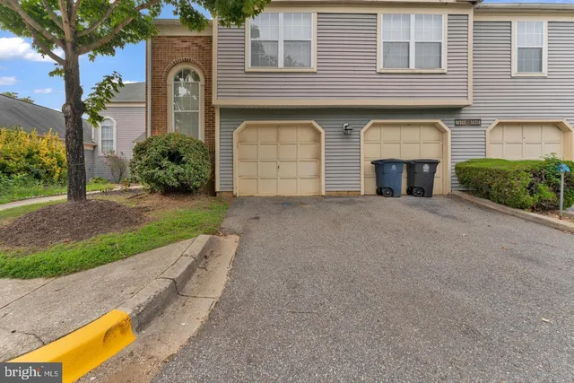 $2,100 | 14314 Colonel Clagett Court, Unit 319, Upper Marlboro, MD 20772