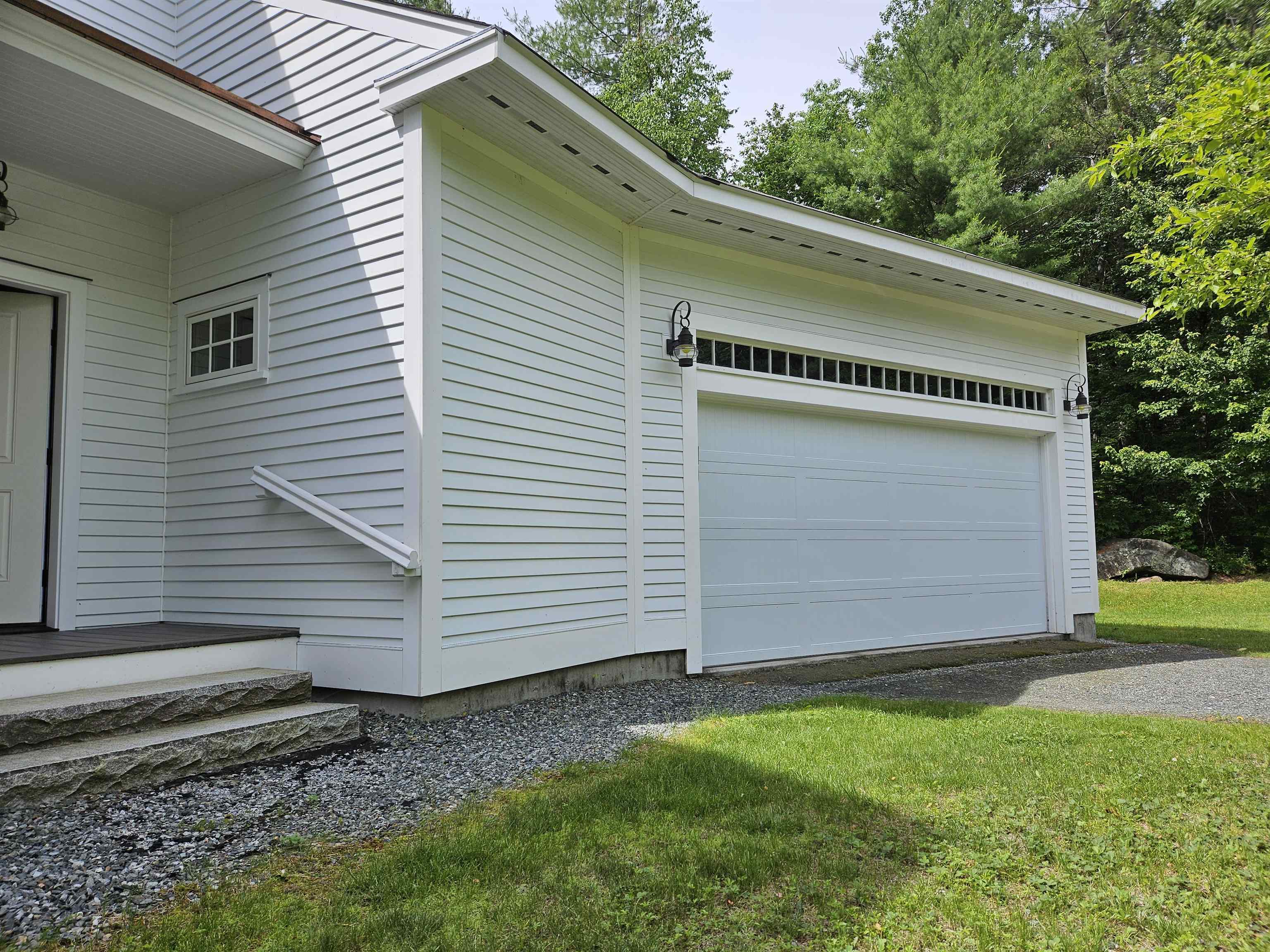 1502 King Hill Road New London, NH 03257 - Photo 6 of 59