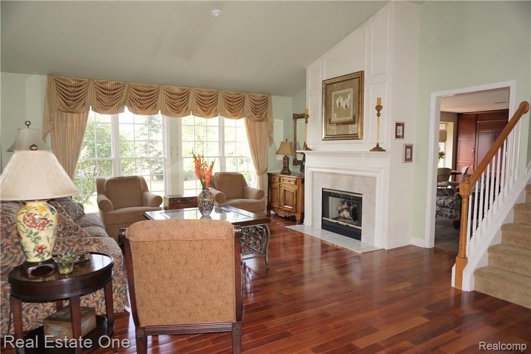 1859 Ring Neck Drive Rochester, MI 48307 - Photo 17 of 40 DSC06239 (2).JPG
