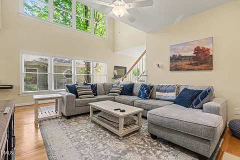 $499,995 | 911 North Columbia Street, Chapel Hill, NC 27516