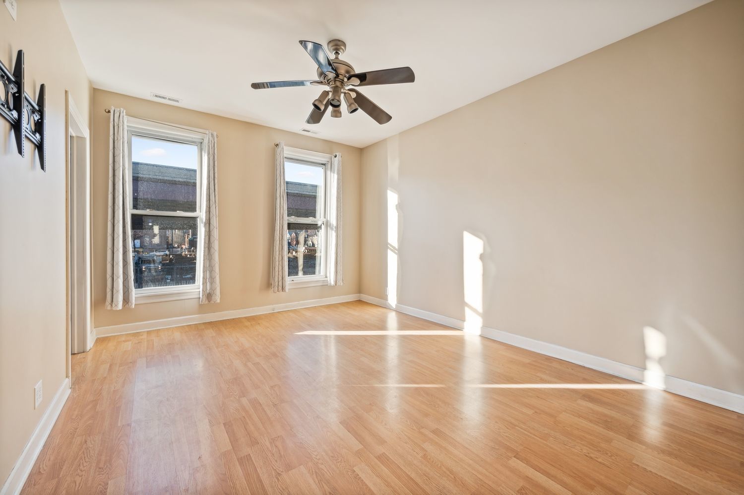 1815 South Ruble Street, Unit 2 Chicago, IL 60616 - Photo 3 of 17