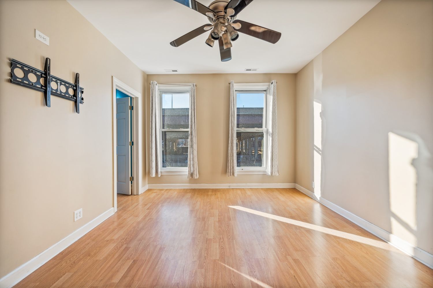 1815 South Ruble Street, Unit 2 Chicago, IL 60616 - Photo 4 of 17