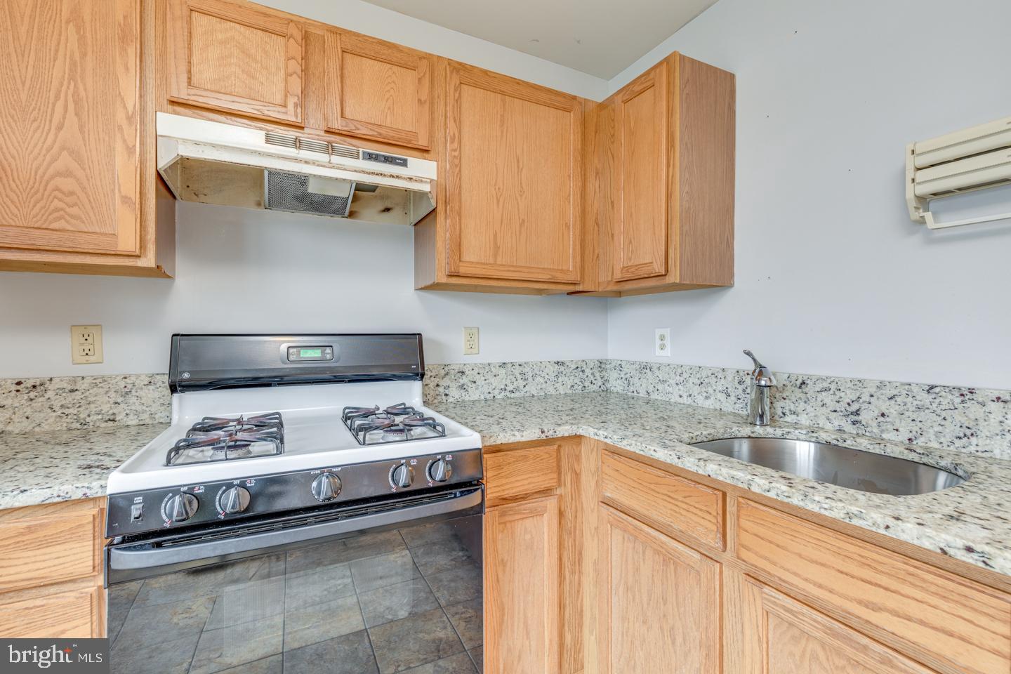 225 Hayes Mill Road Atco, NJ 08004 - Photo 7 of 26 Gallery Image 7