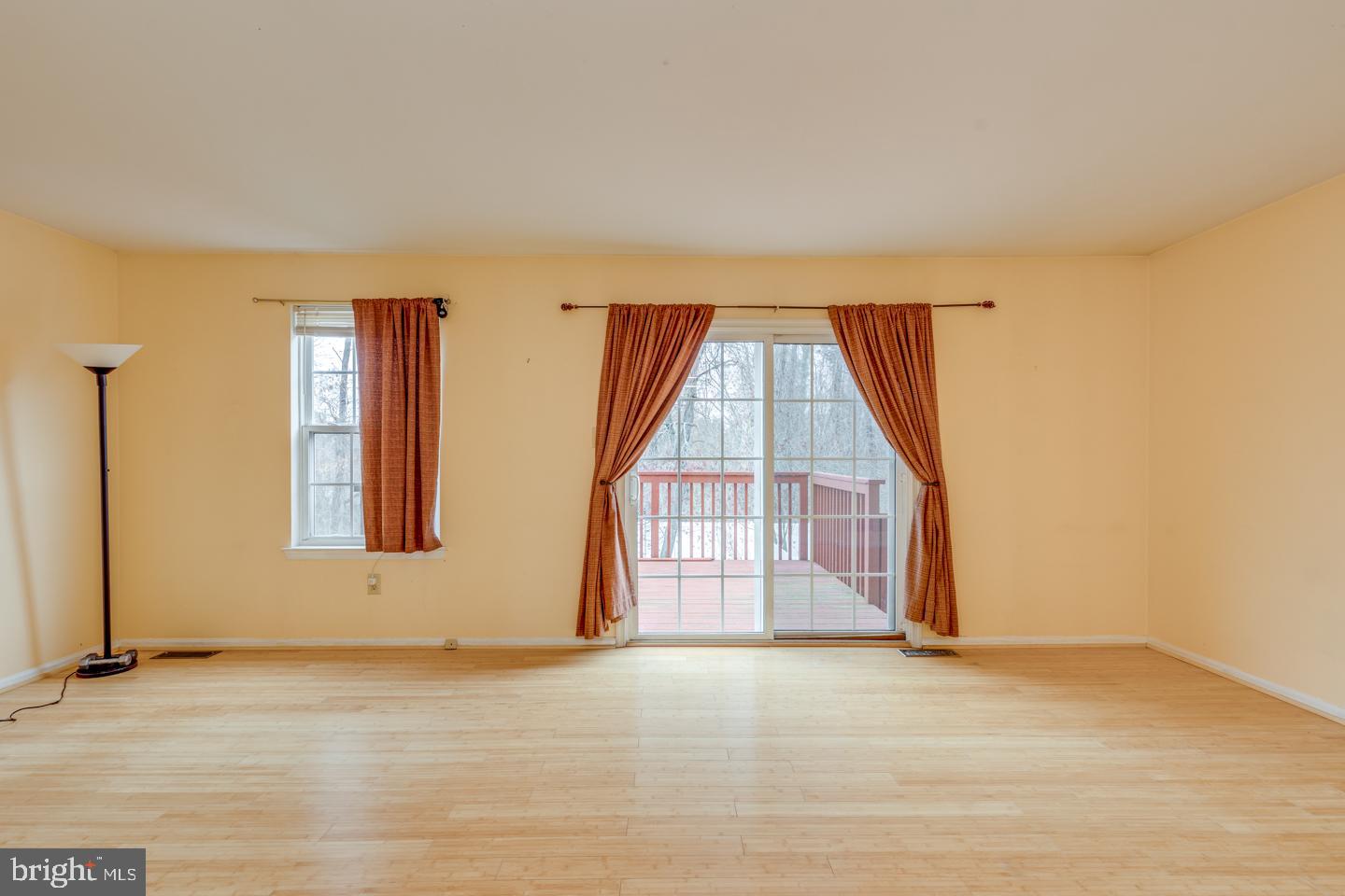 225 Hayes Mill Road Atco, NJ 08004 - Photo 10 of 26 Living Room with Sliding Doors to Deck