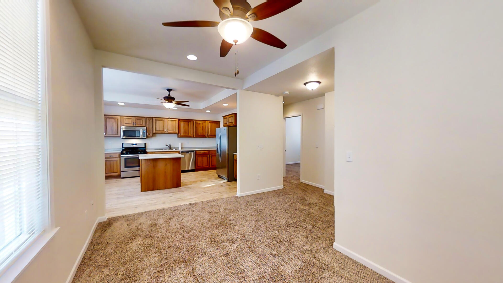 318 East Locust Street, Unit B Bloomington, IL 61701 - Photo 11 of 36