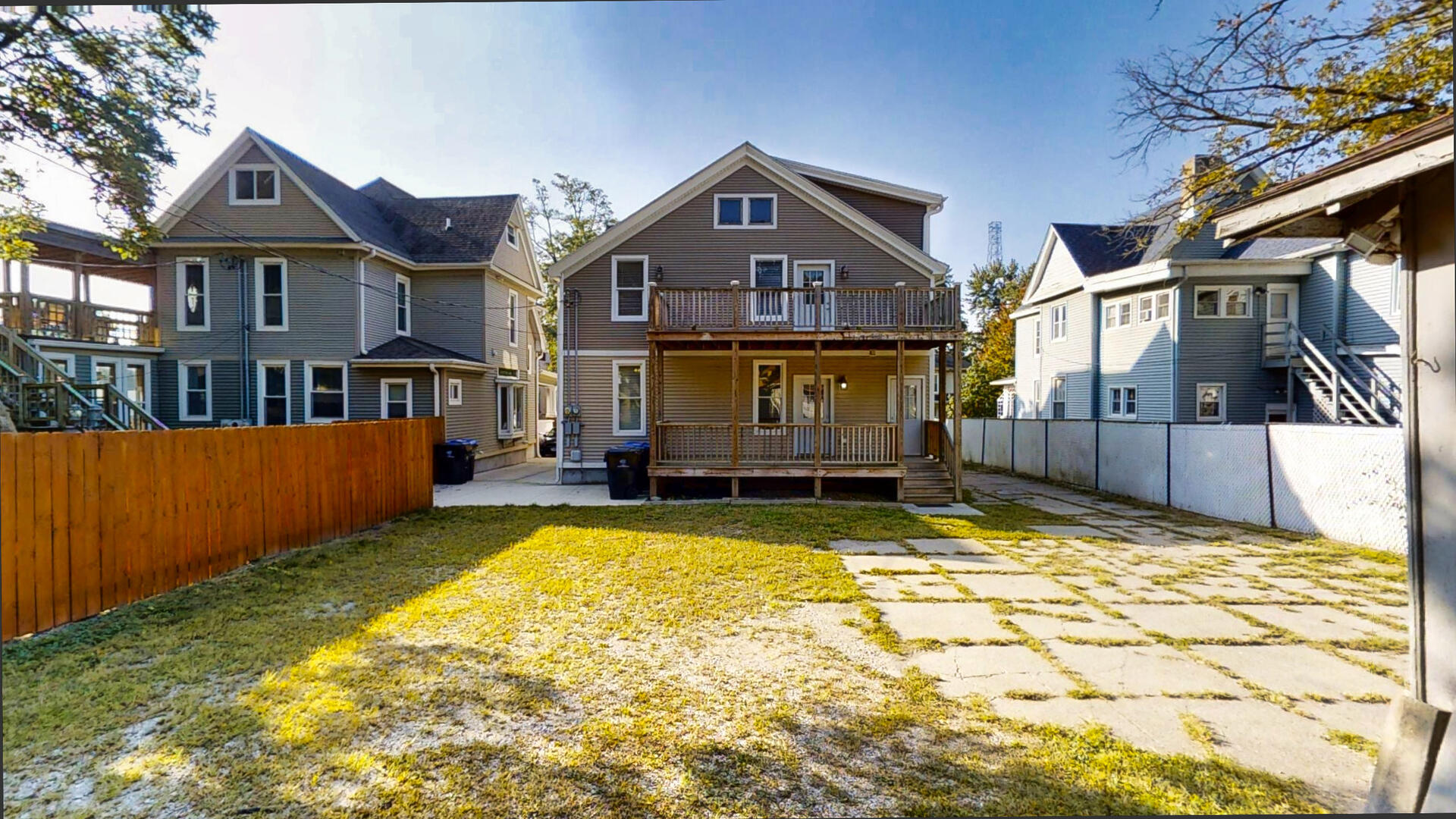 318 East Locust Street, Unit B Bloomington, IL 61701 - Photo 4 of 36