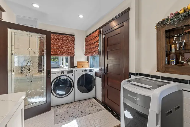 a view of a walk in closet