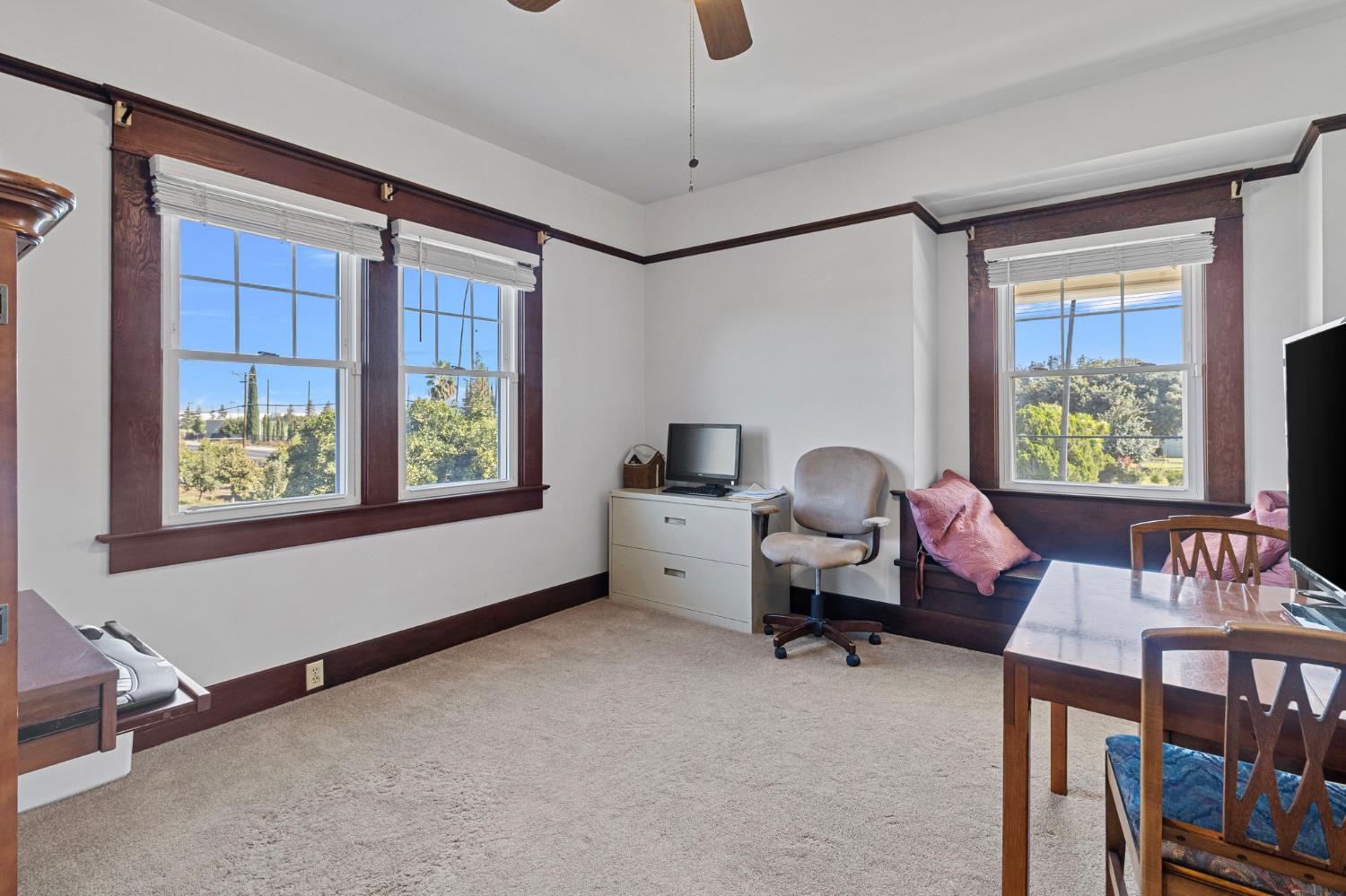 5237 Crows Landing Road Modesto, CA 95358 - Photo 40 of 87 a workspace with a window